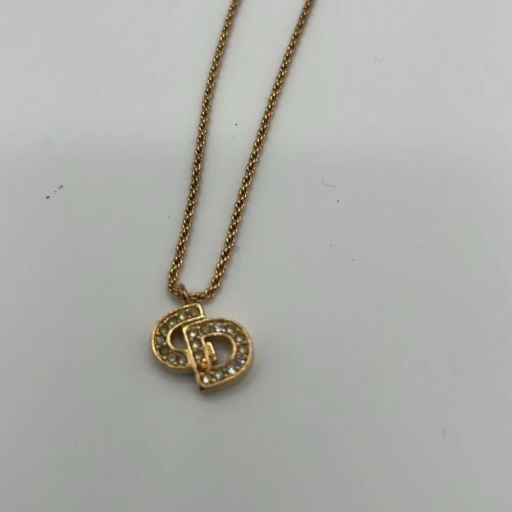 CHRISTIAN DIOR VINTAGE "CD" CRYSTAL CHARM GOLD NECKLACE - Picture 5 of 6
